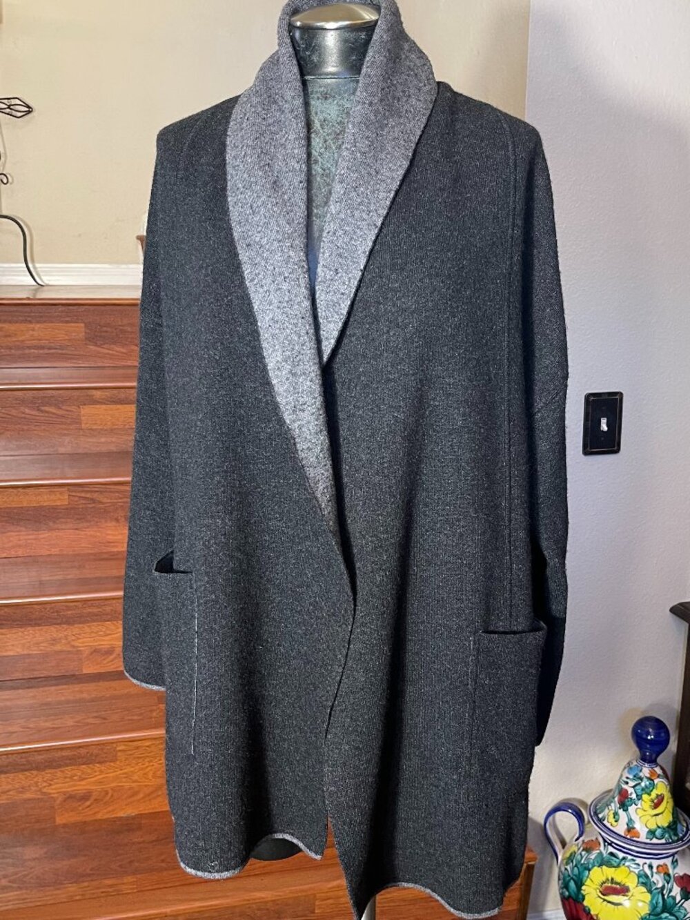 Tommy Bahama Women s Medium Open Cardigan Sweater Black/Gray Wool/Cashmere Blend